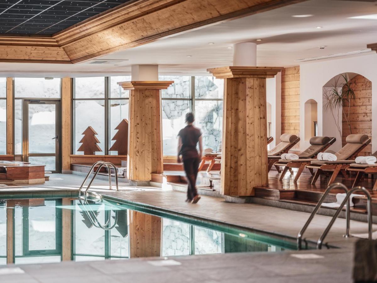 Hotel Les Barmes De L'Ours Val-d'Isere Exterior photo